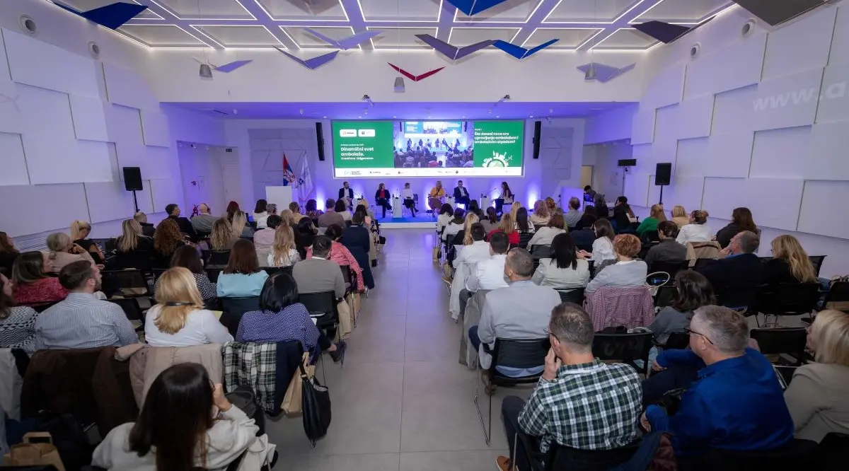 DAK_0238 PPRW PPWR Cola-Cola HBC Srbija / Ambipak