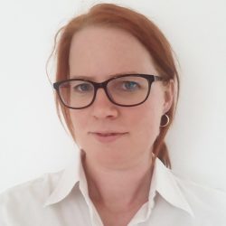 Klara-Halova_small-835x1024